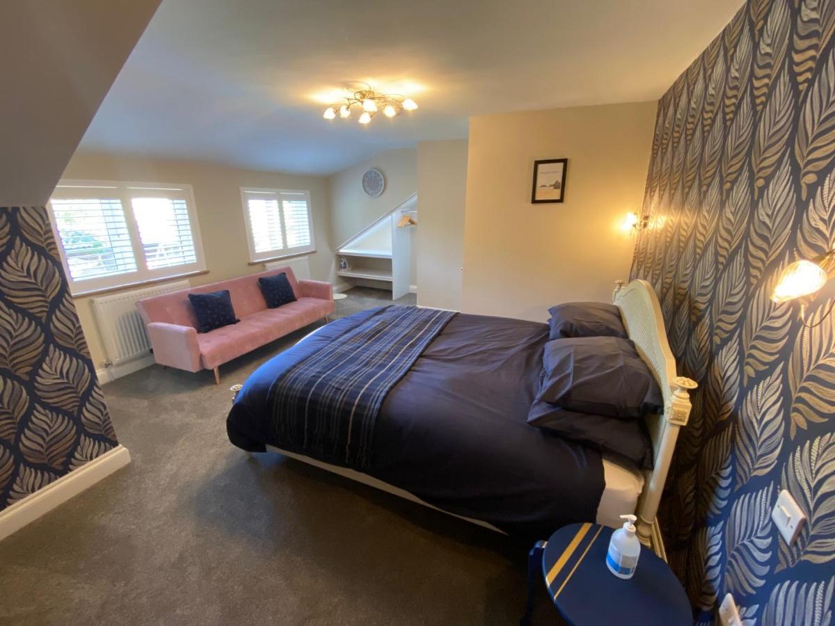 East Llanteg Guest House แอมรอธ ภายนอก รูปภาพ