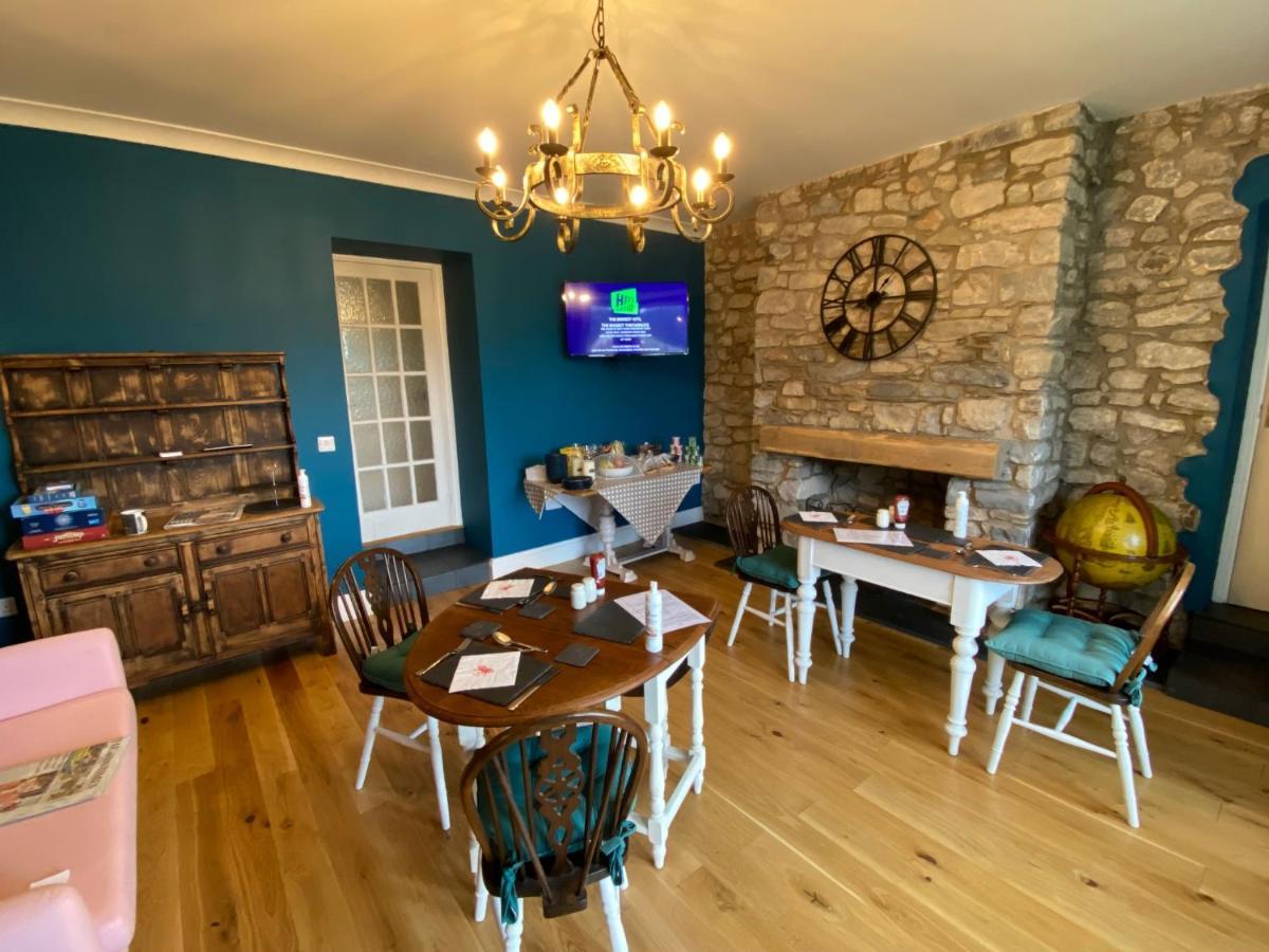 East Llanteg Guest House แอมรอธ ภายนอก รูปภาพ